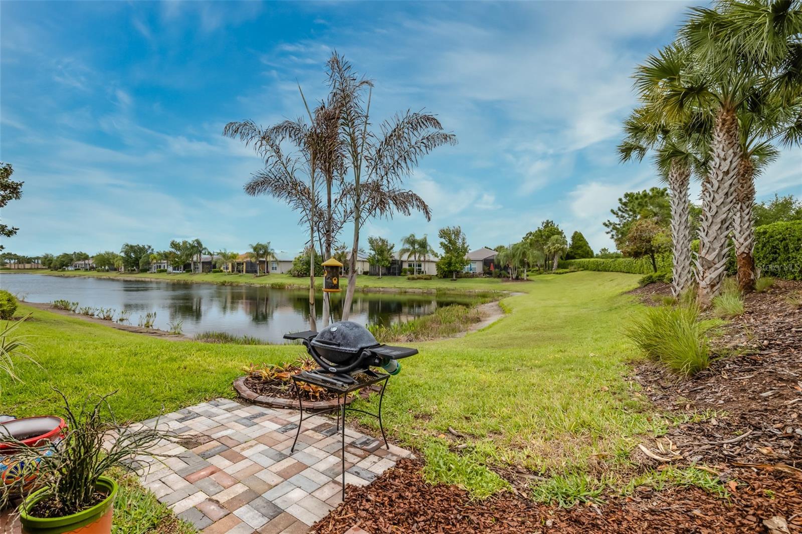 VALENCIA LAKES TR N - Residential