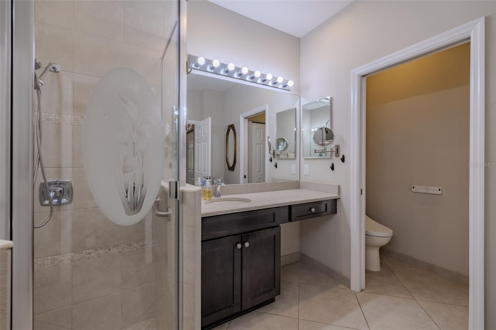 VALENCIA LAKES TR N - Residential