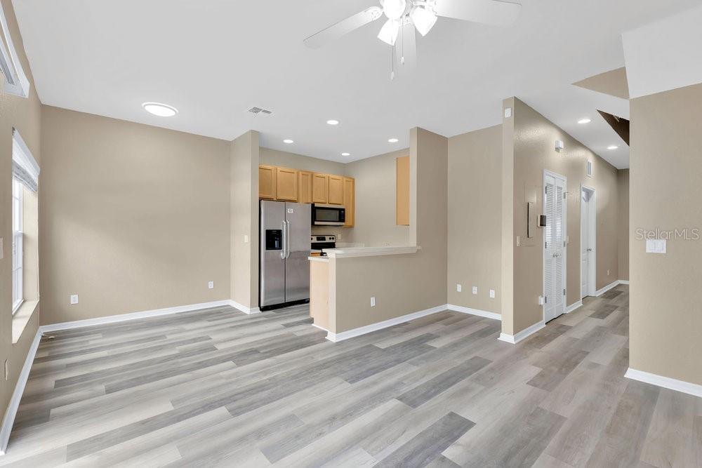 2377 CARAVELLE CIRCLE