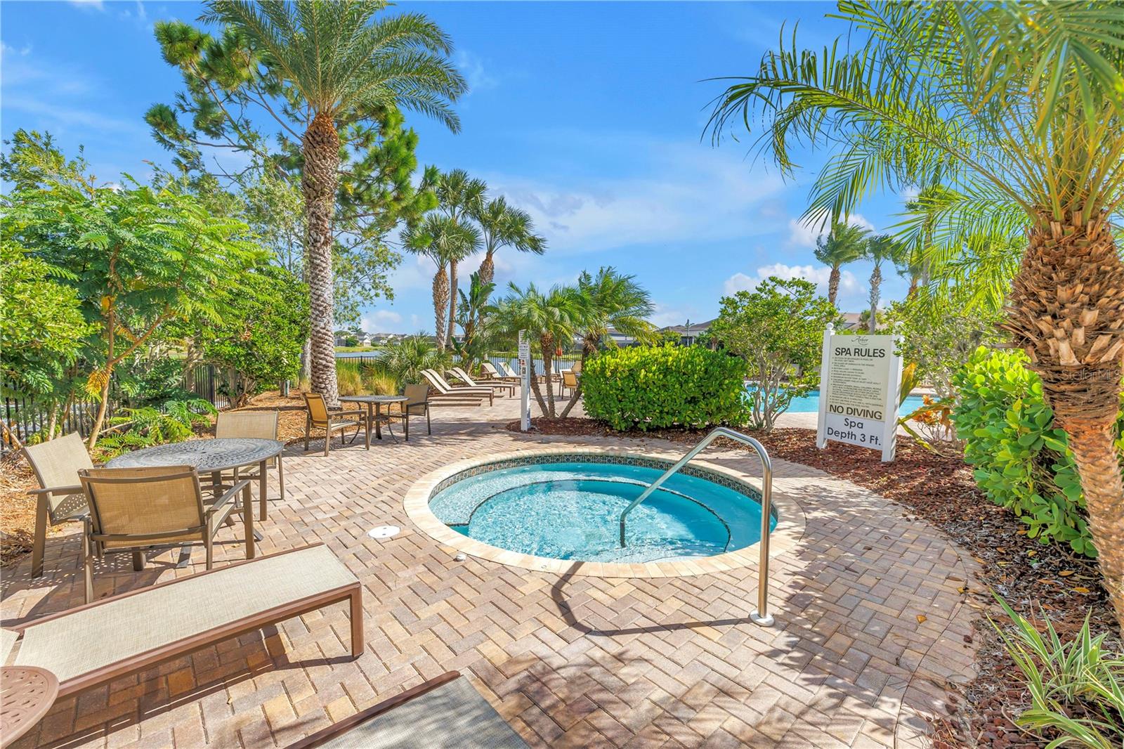 ARBOR LAKES ON PALMER RANCH - Residential