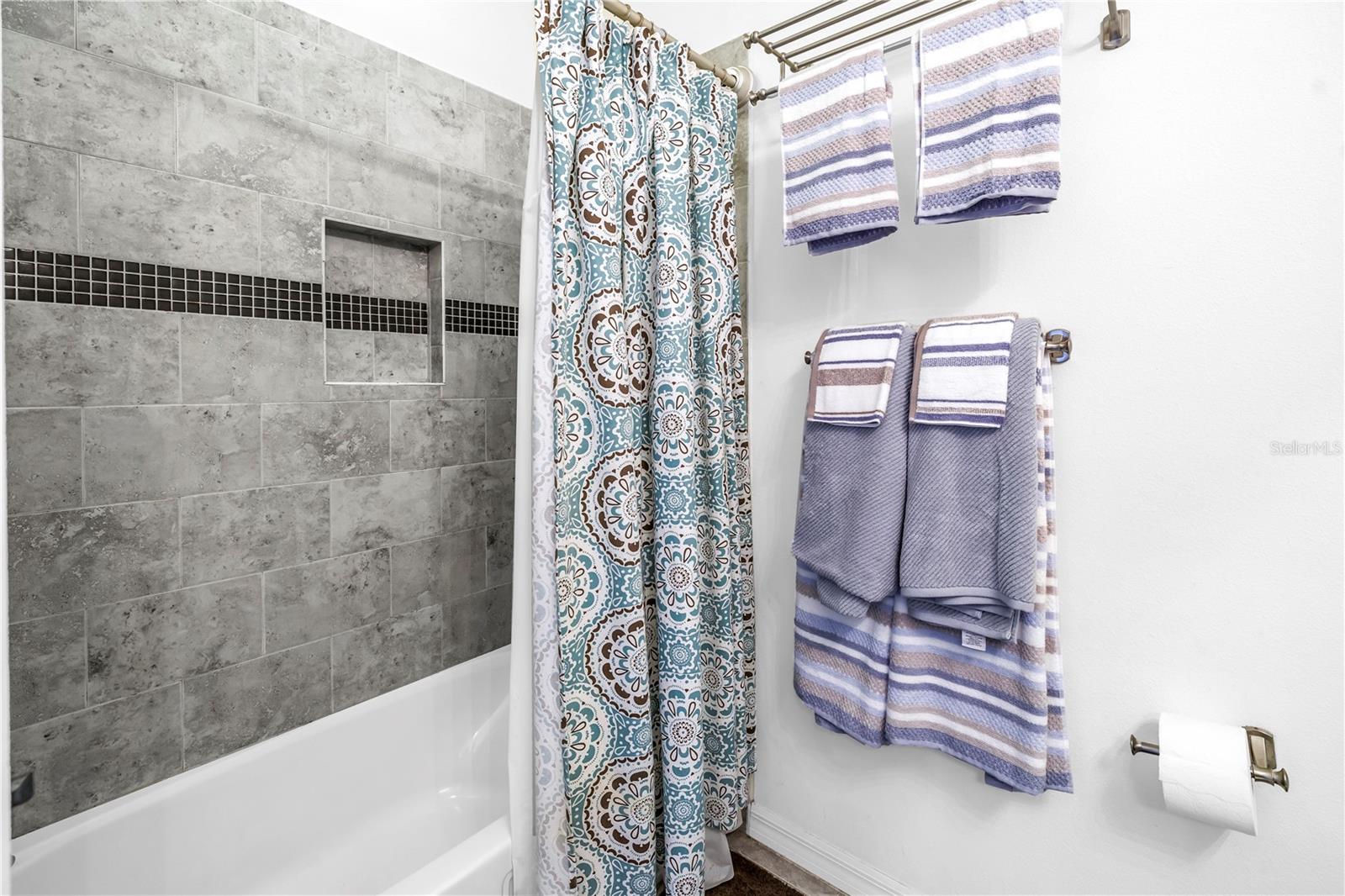 ARBOR LAKES ON PALMER RANCH - Residential