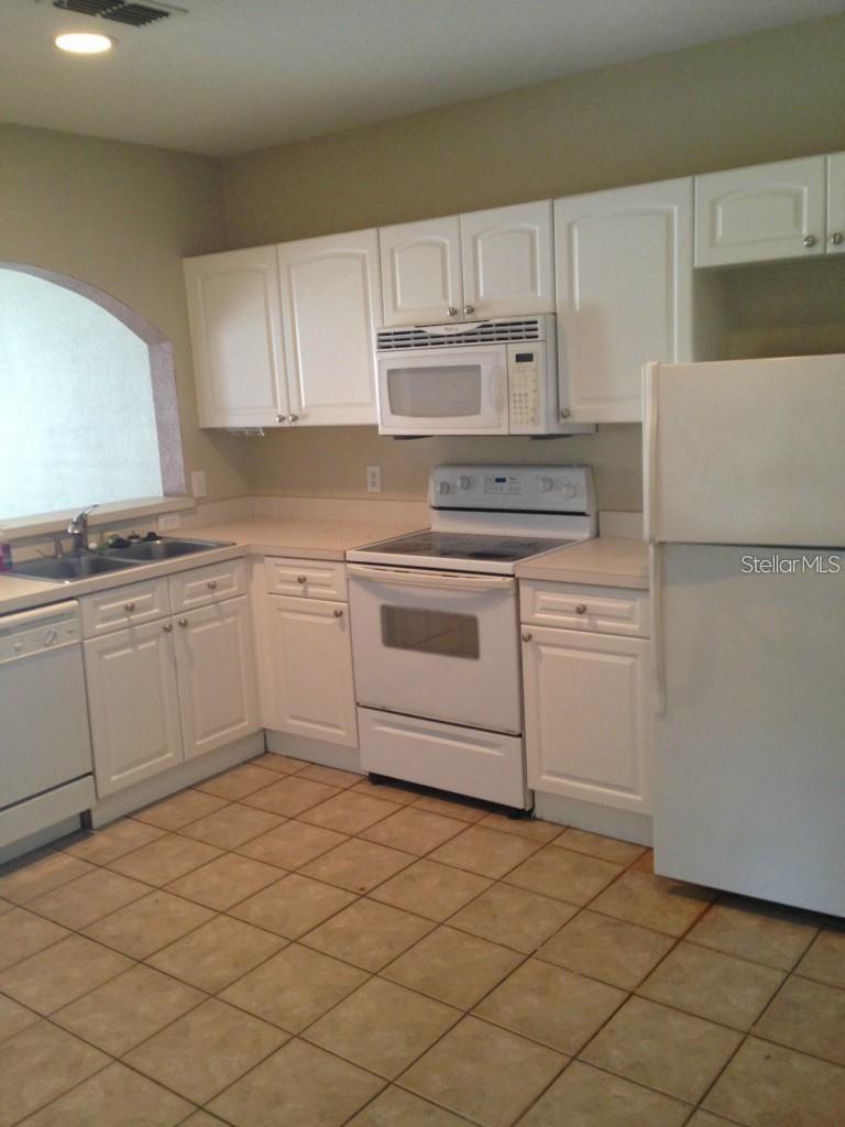 4214 PLANTATION COVE DRIVE