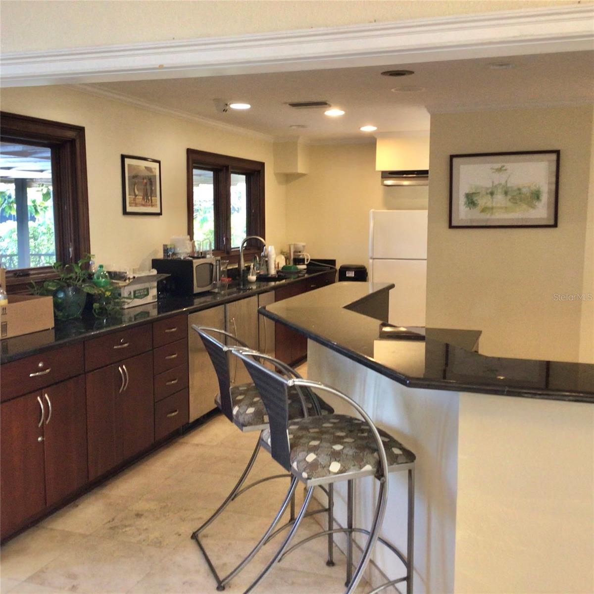 ITOPIA PRIVATE RESIDENCES CONDO - Residential