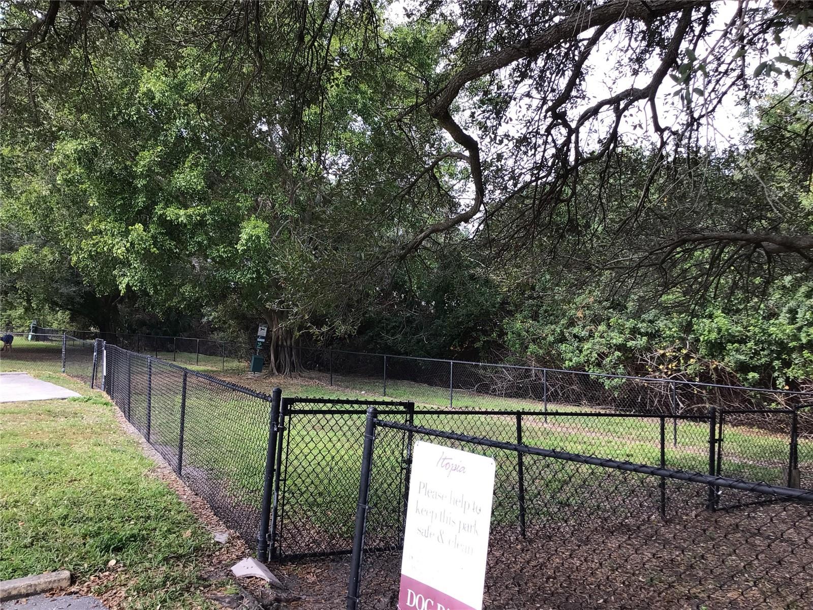 ITOPIA PRIVATE RESIDENCES CONDO - Residential