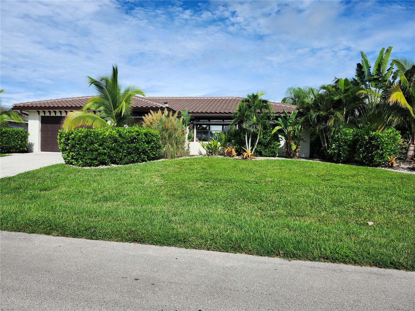 Burnt Store Isles – Deed-Restricted Waterfront Home for ANNUAL RENTAL!
Welcome to this top-notch neighborhood in beautiful Burnt Store Isles! This 3-bedroom, 2-bathroom saltwater front home offers the perfect blend of comfort, style, and convenience.
Enjoy stunning canal views from your spacious screened lanai, perfect for relaxing or entertaining. Inside, you'll find a well-appointed kitchen with stainless steel appliances, gas range, and ample cabinet space. The open layout features lovely laminate flooring throughout, ceiling fans, and window coverings for a clean, modern feel.
The home also includes a 2-car garage, and is surrounded by superb landscaping. Lawn and landscaping care are included in the rent, giving you more time to enjoy the serene waterfront lifestyle.
Don’t miss the chance to live in this desirable, deed-restricted community with convenient access to boating, golf, dining, and more!