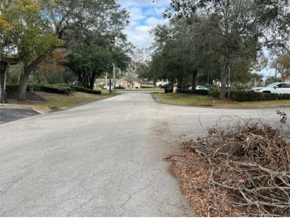 10 MIRROR LAKE DRIVE