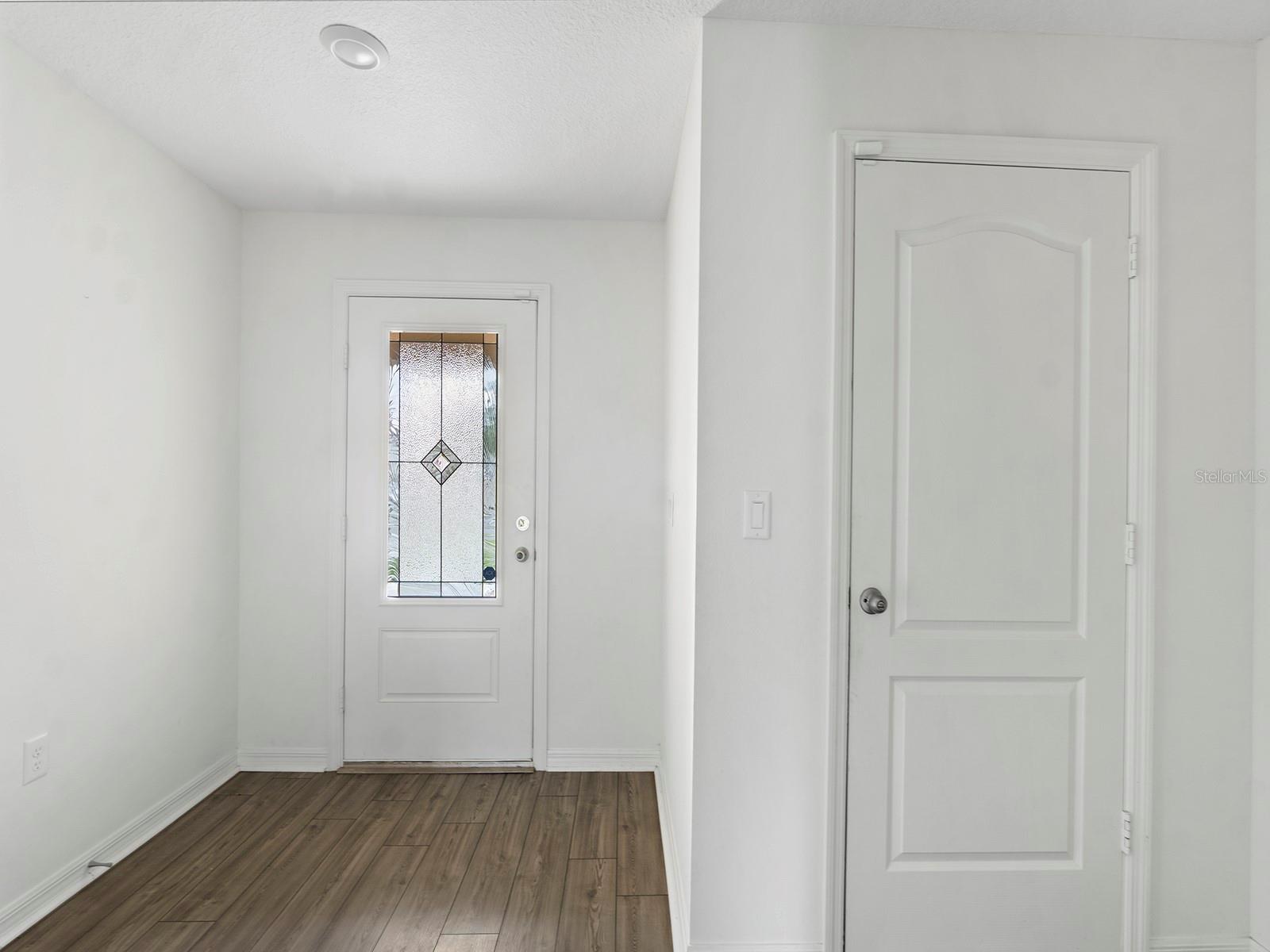 1730 WYNFORD CIRCLE