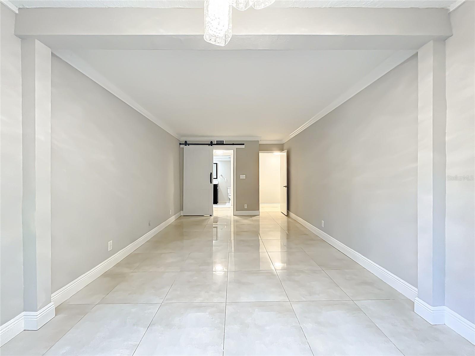 CROWN OAKS - Residential