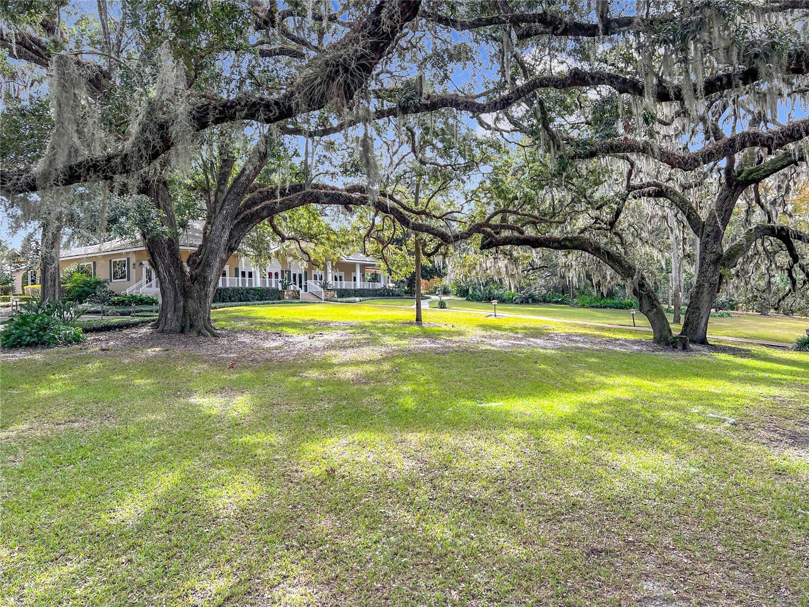 CROWN OAKS - Residential