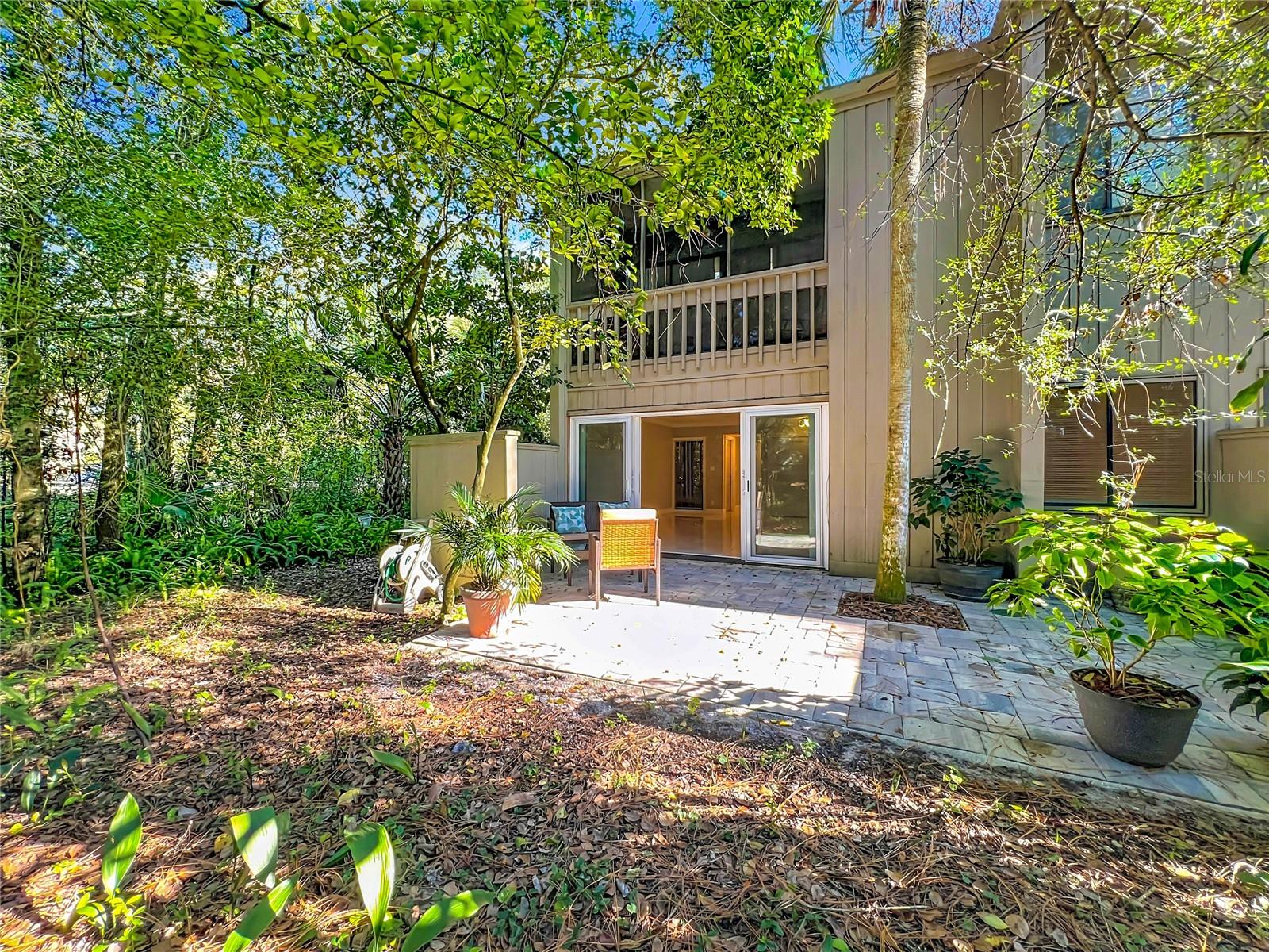 CROWN OAKS - Residential