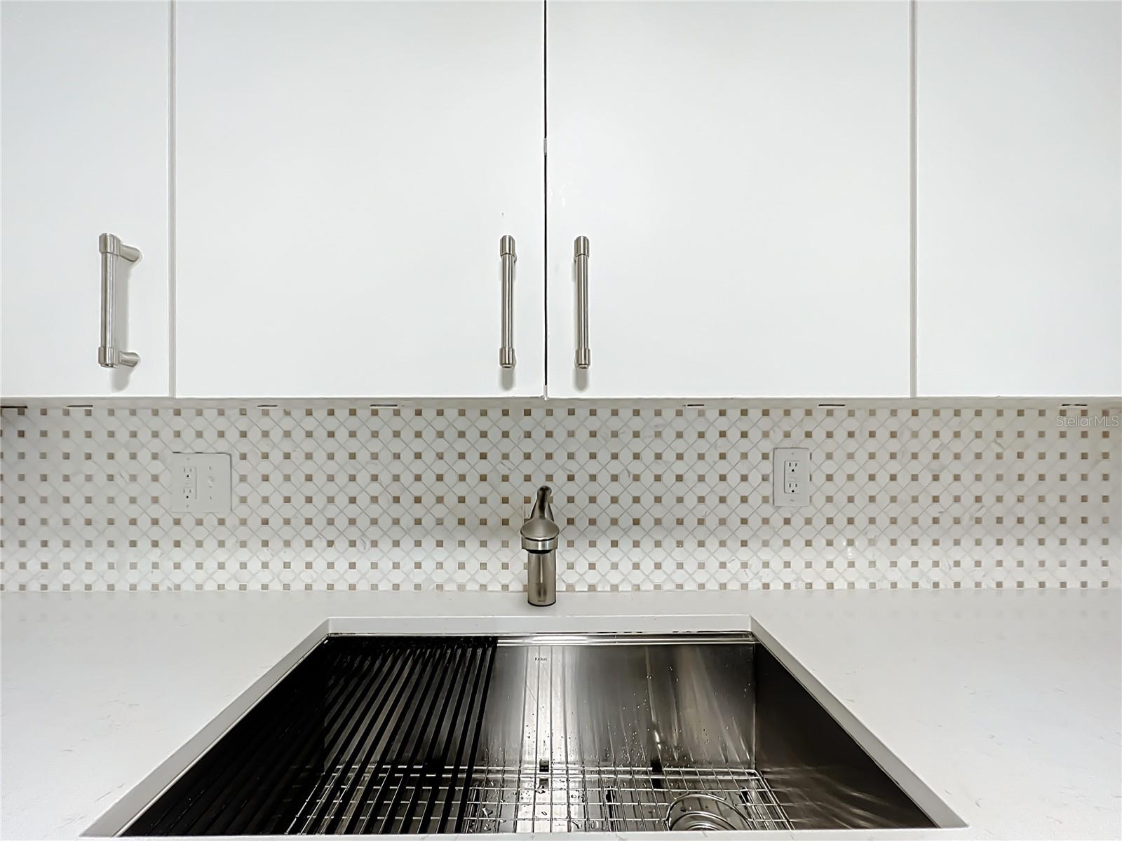 CROWN OAKS - Residential