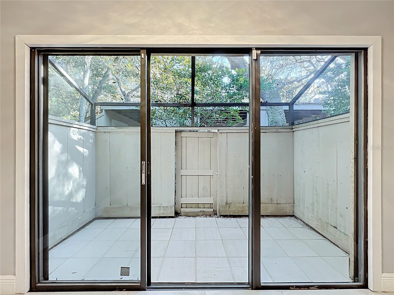 CROWN OAKS - Residential