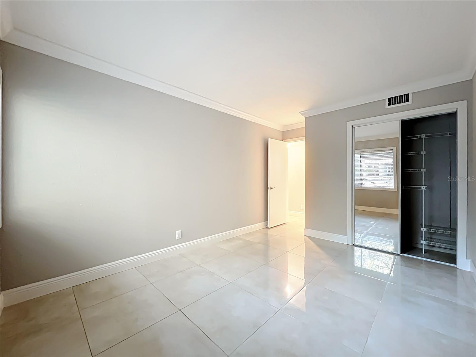 CROWN OAKS - Residential