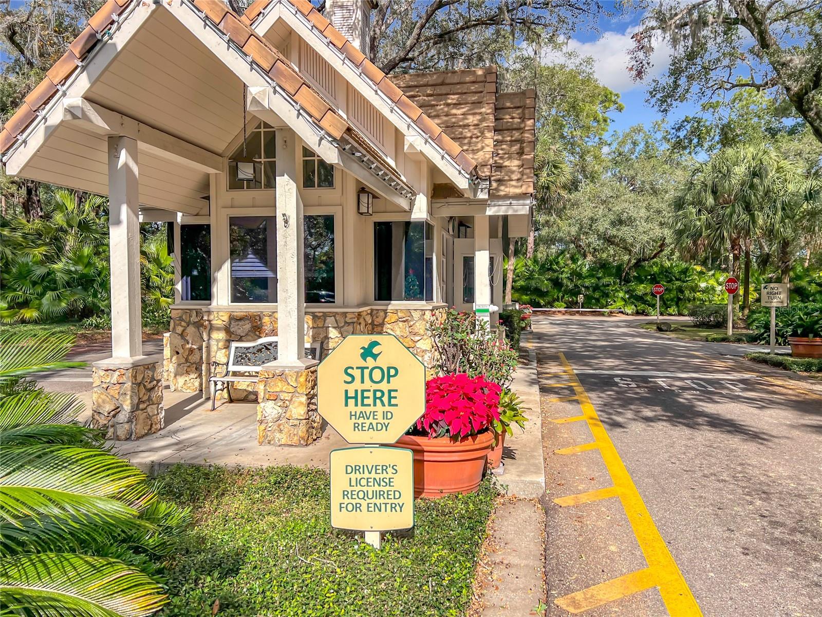 CROWN OAKS - Residential