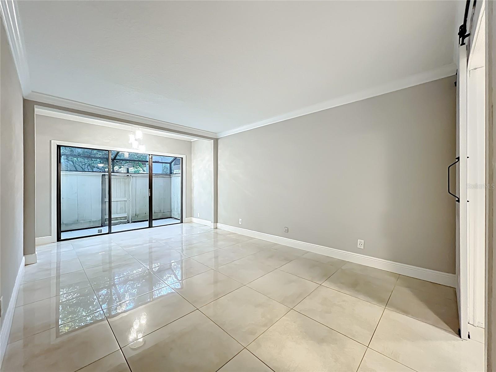 CROWN OAKS - Residential