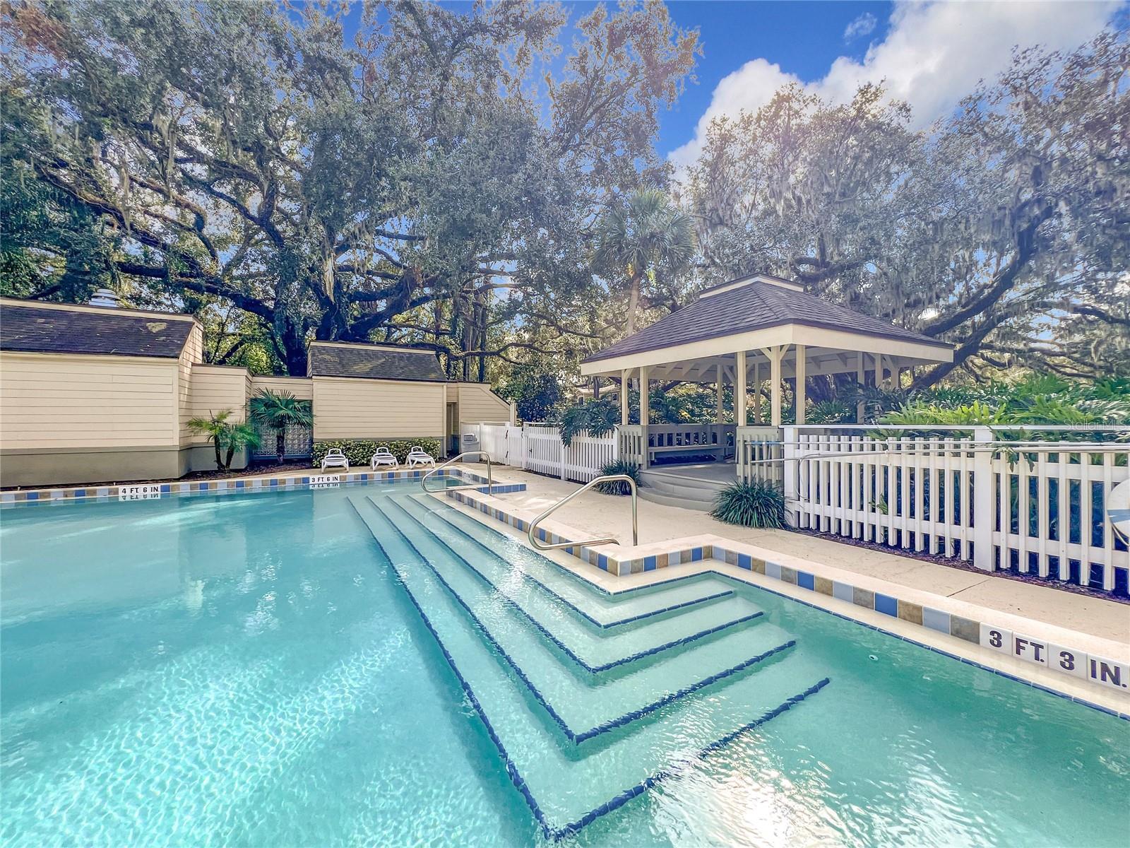 CROWN OAKS - Residential