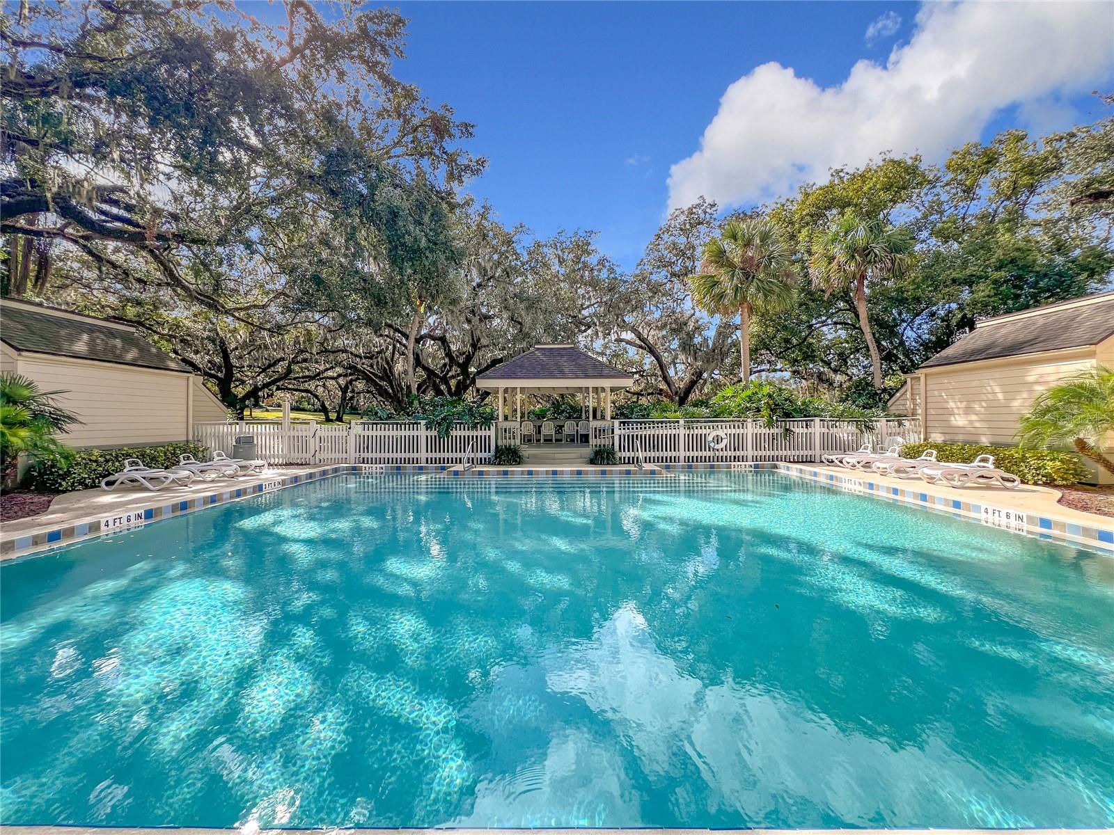 CROWN OAKS - Residential