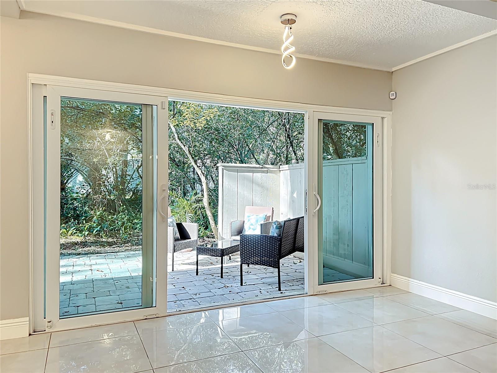 CROWN OAKS - Residential