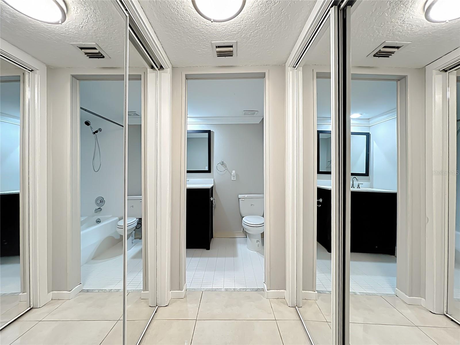 CROWN OAKS - Residential