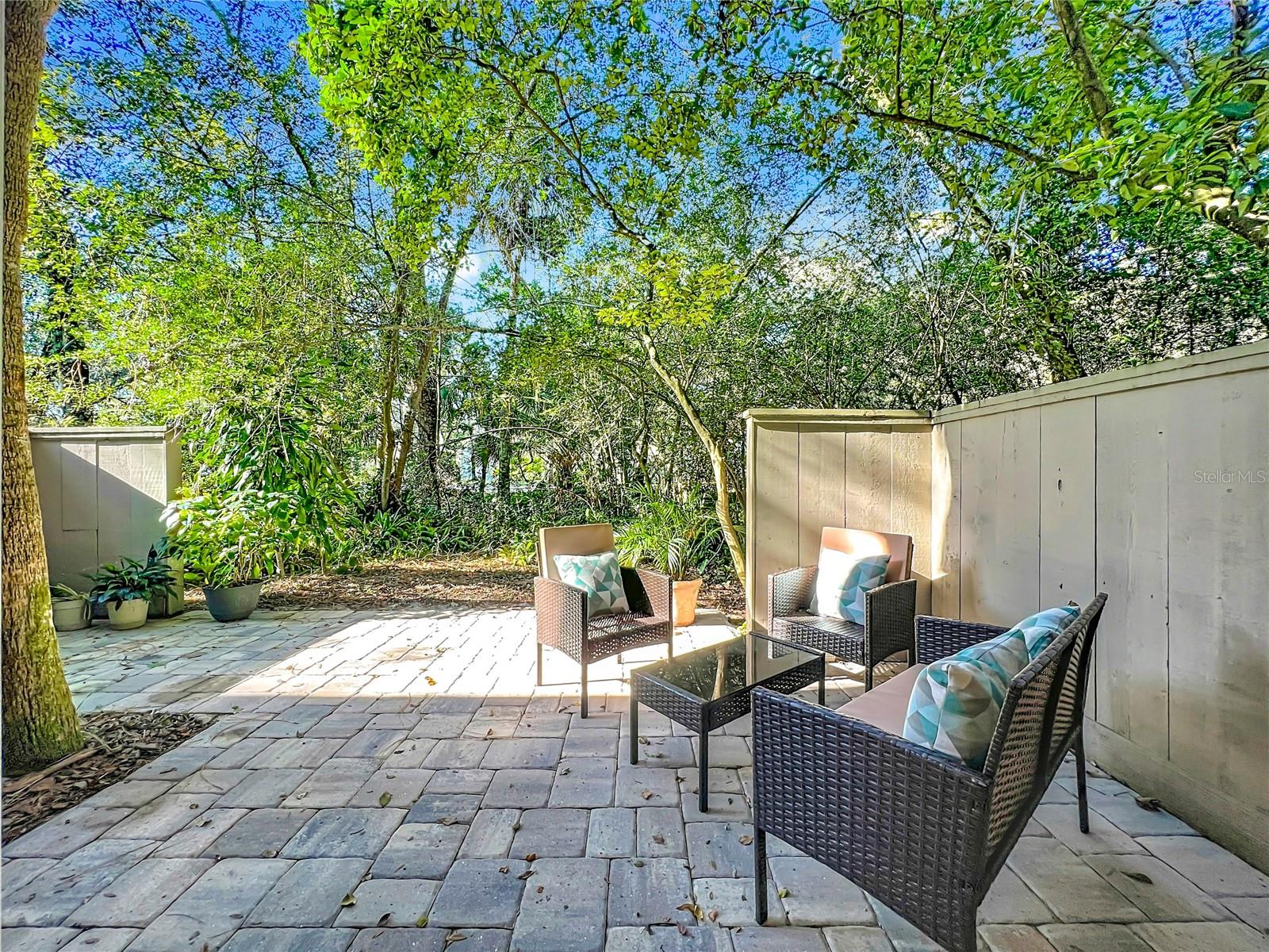 CROWN OAKS - Residential