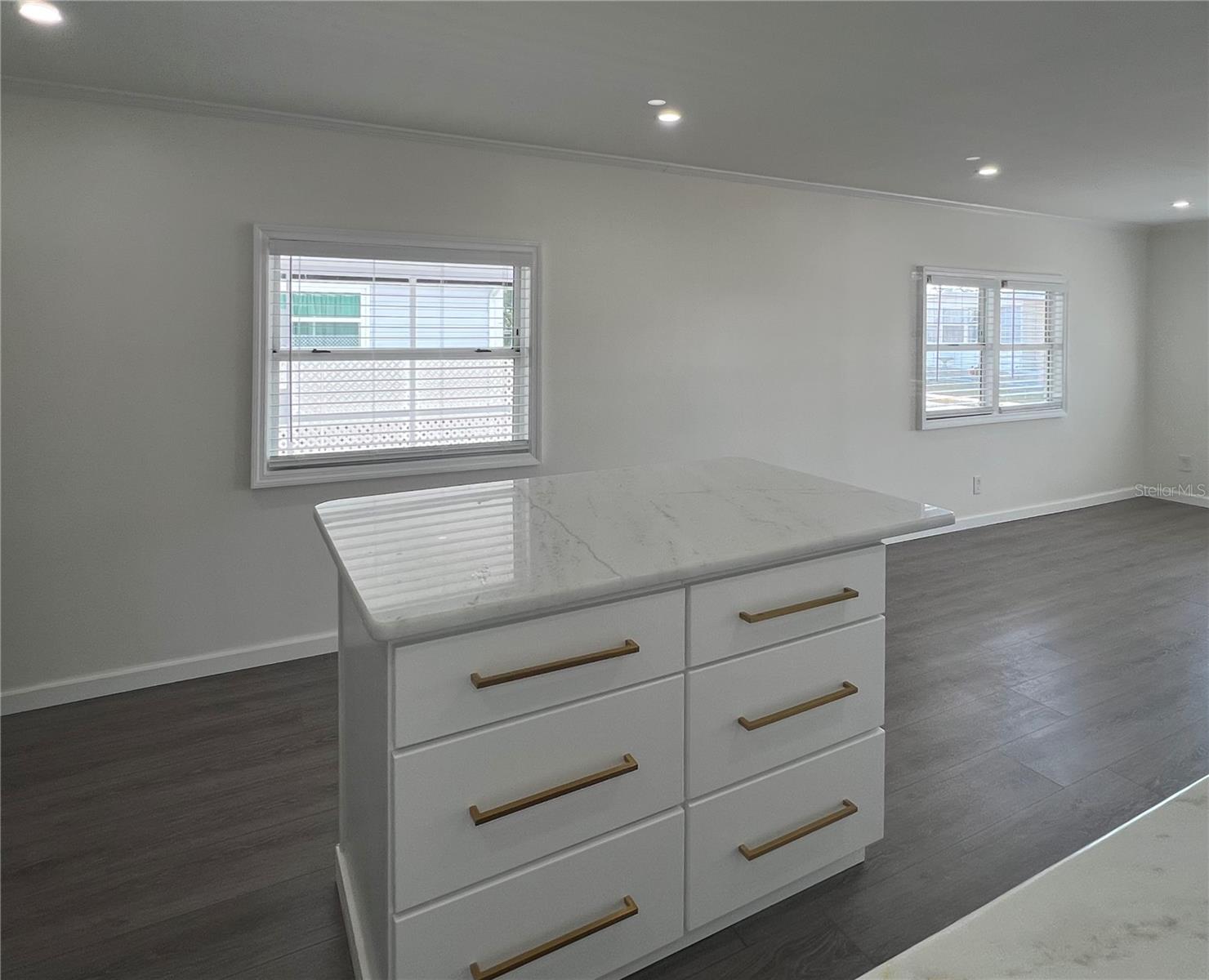 FAIRWAY VILLAGE MOBILE HOME PARK UNREC - Residential