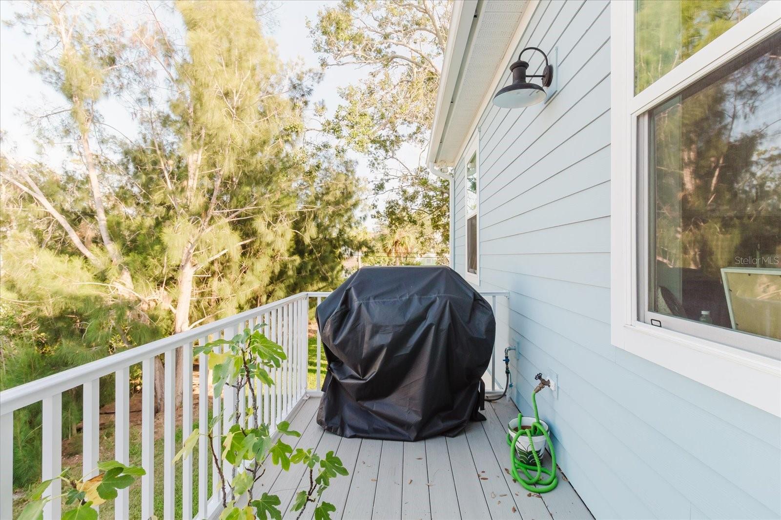 LUTEAN SHORES - Residential