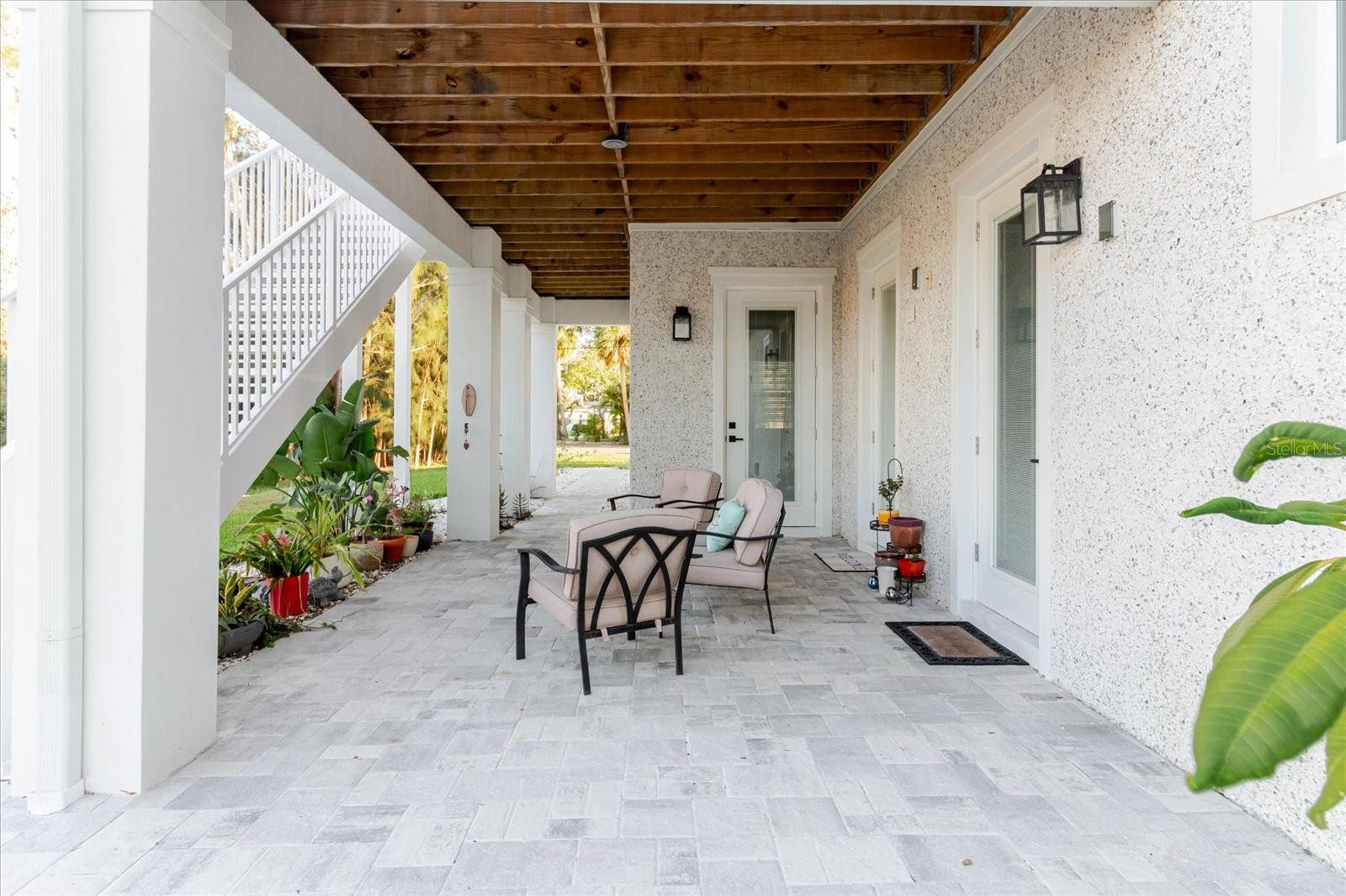 LUTEAN SHORES - Residential