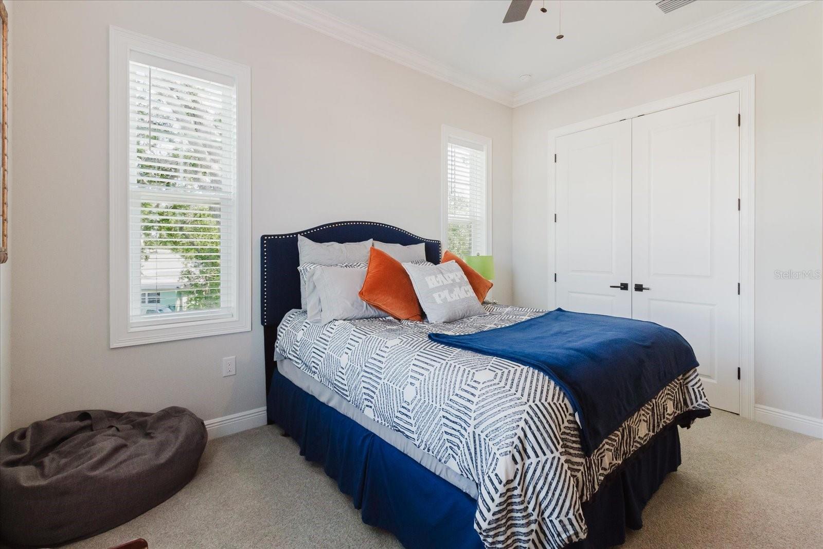 LUTEAN SHORES - Residential