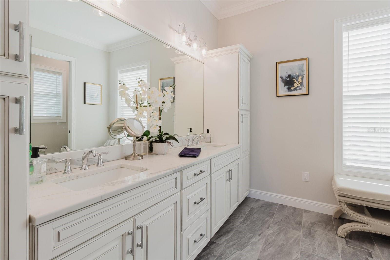 LUTEAN SHORES - Residential