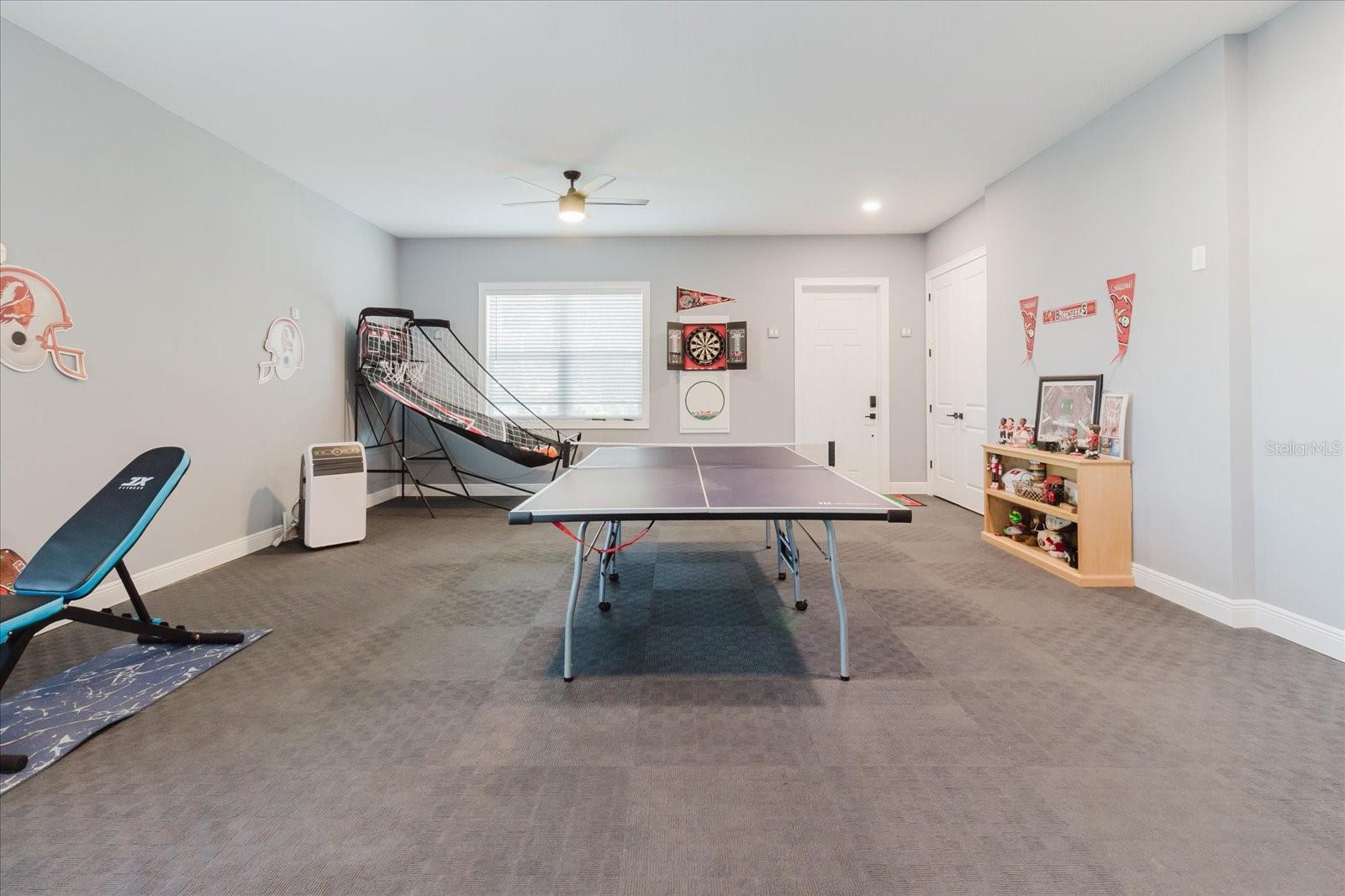 LUTEAN SHORES - Residential