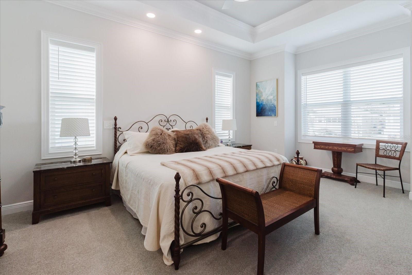 LUTEAN SHORES - Residential