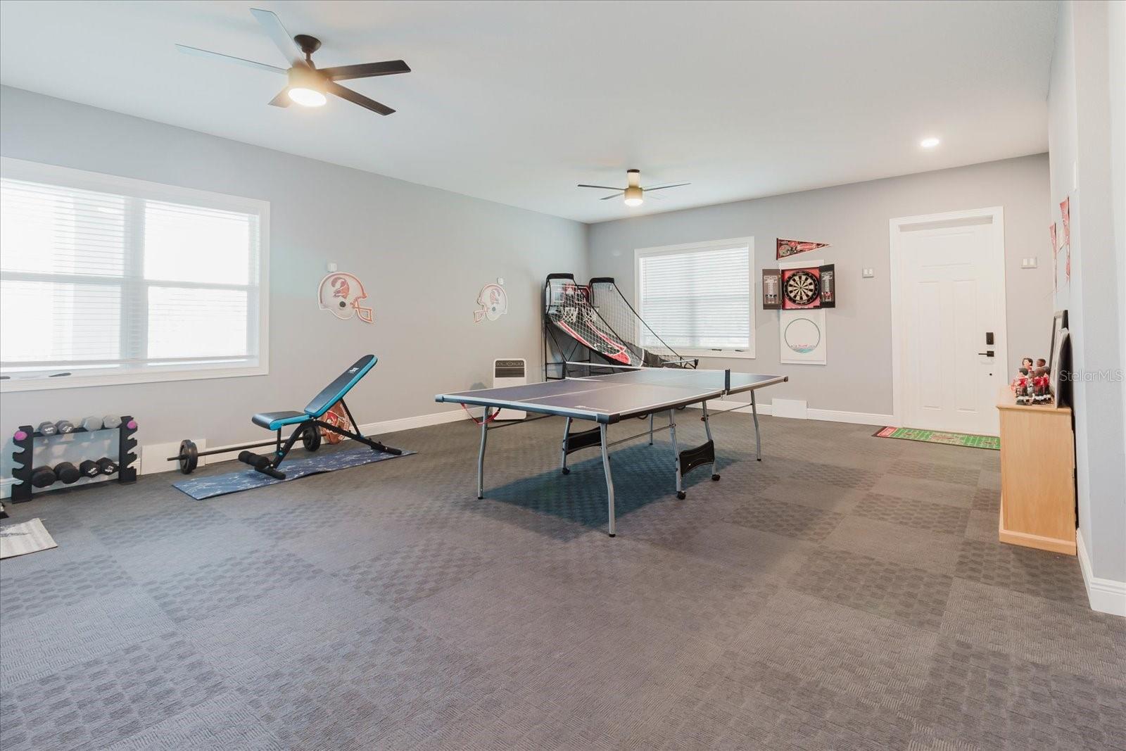 LUTEAN SHORES - Residential