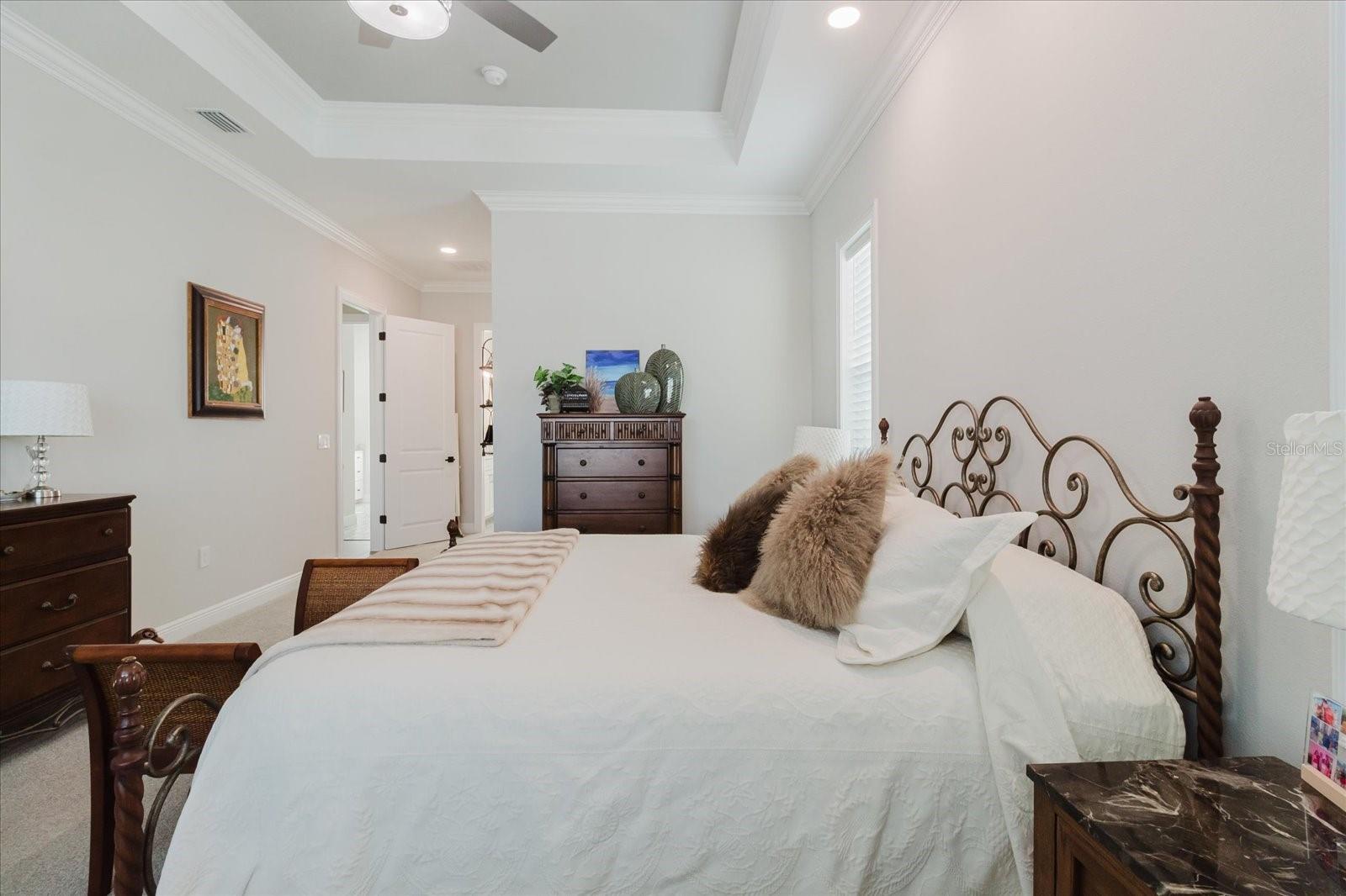 LUTEAN SHORES - Residential