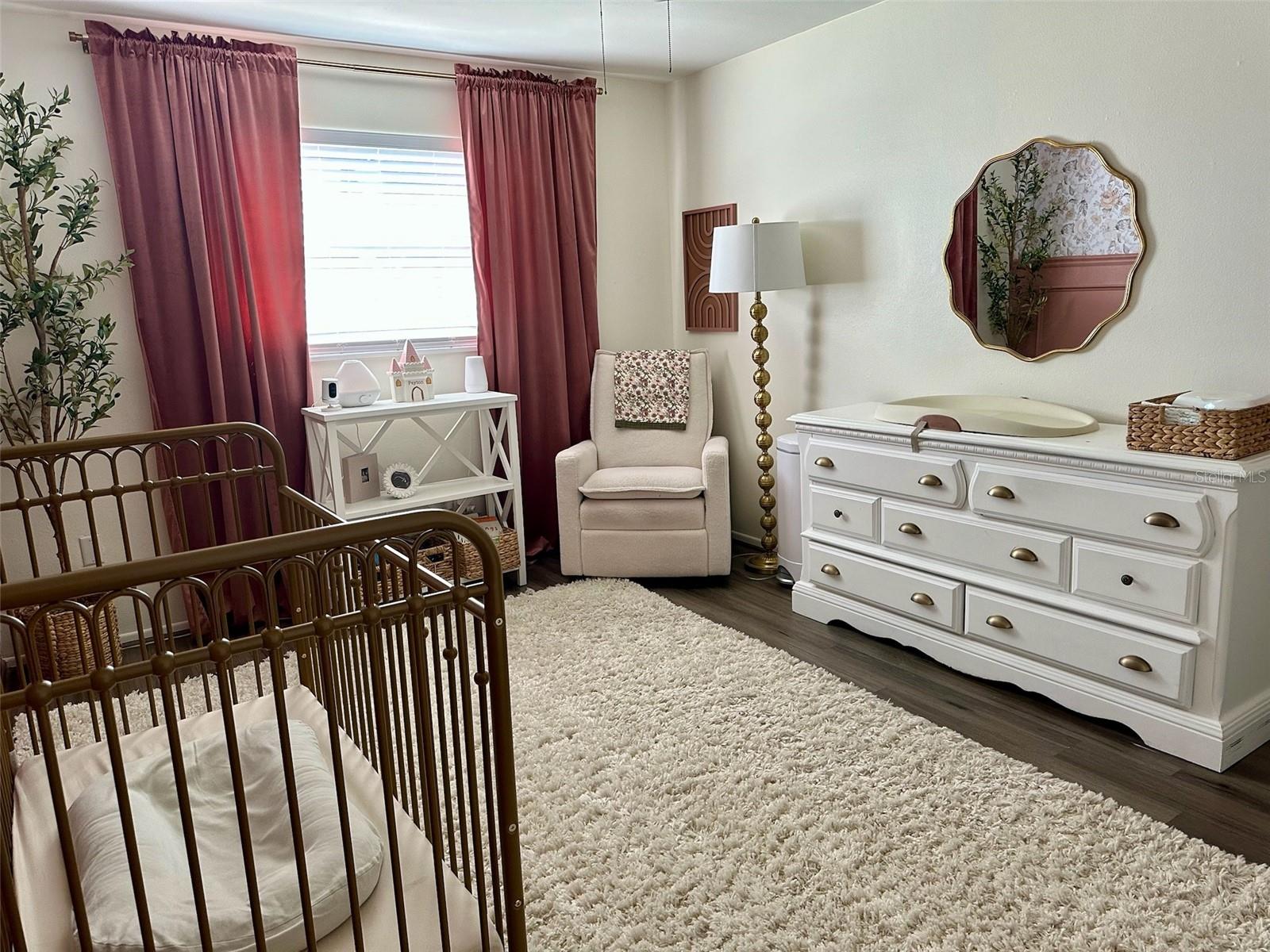 MEADOW LAWN 13TH ADD - Residential