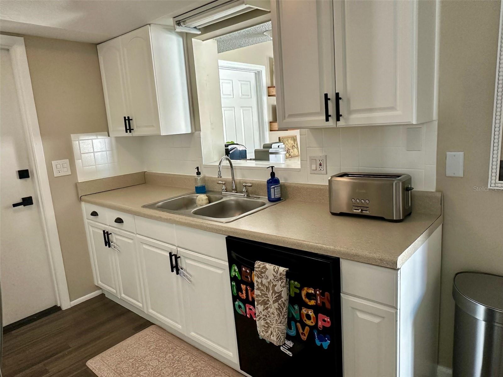 MEADOW LAWN 13TH ADD - Residential