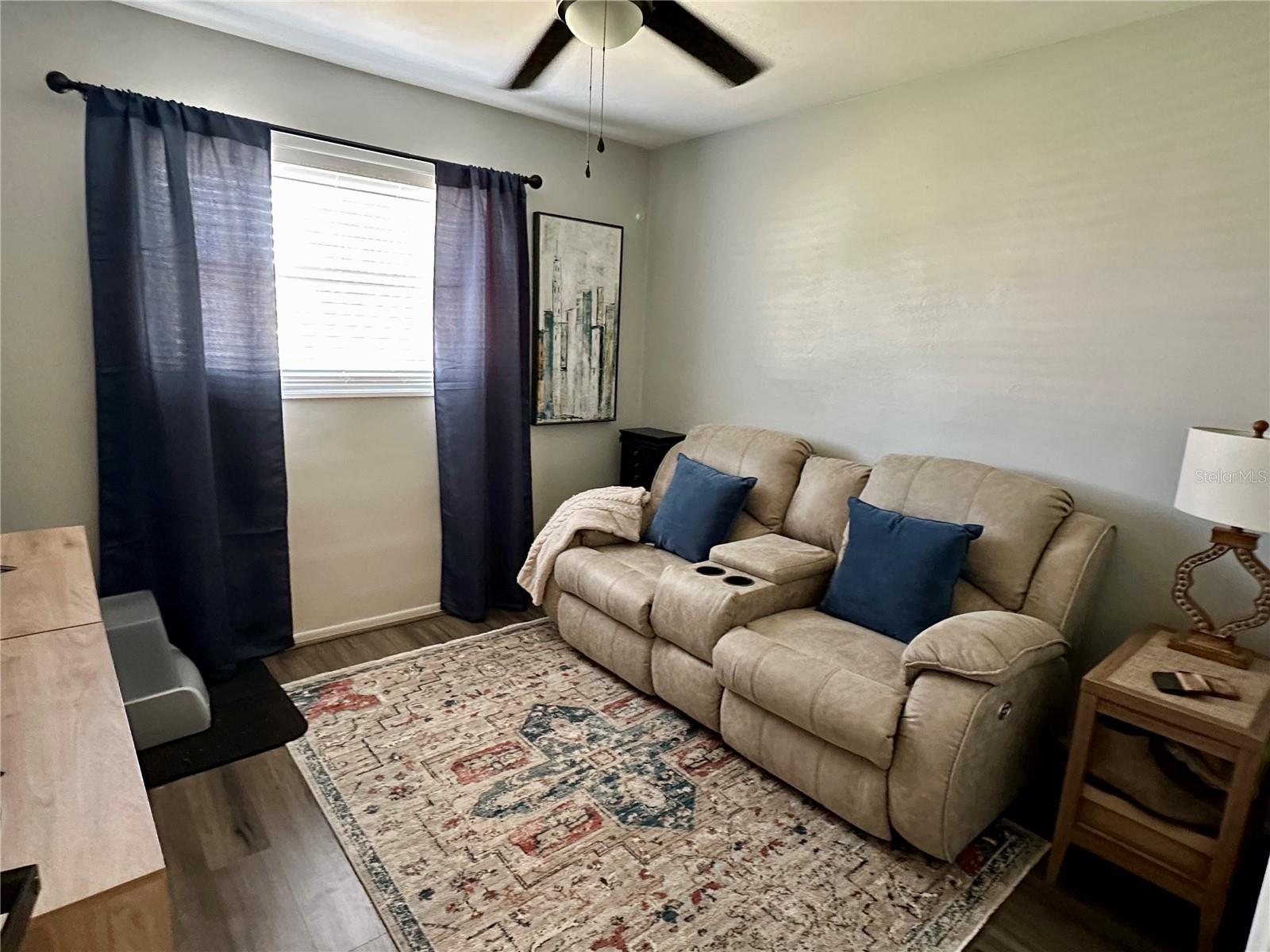 MEADOW LAWN 13TH ADD - Residential