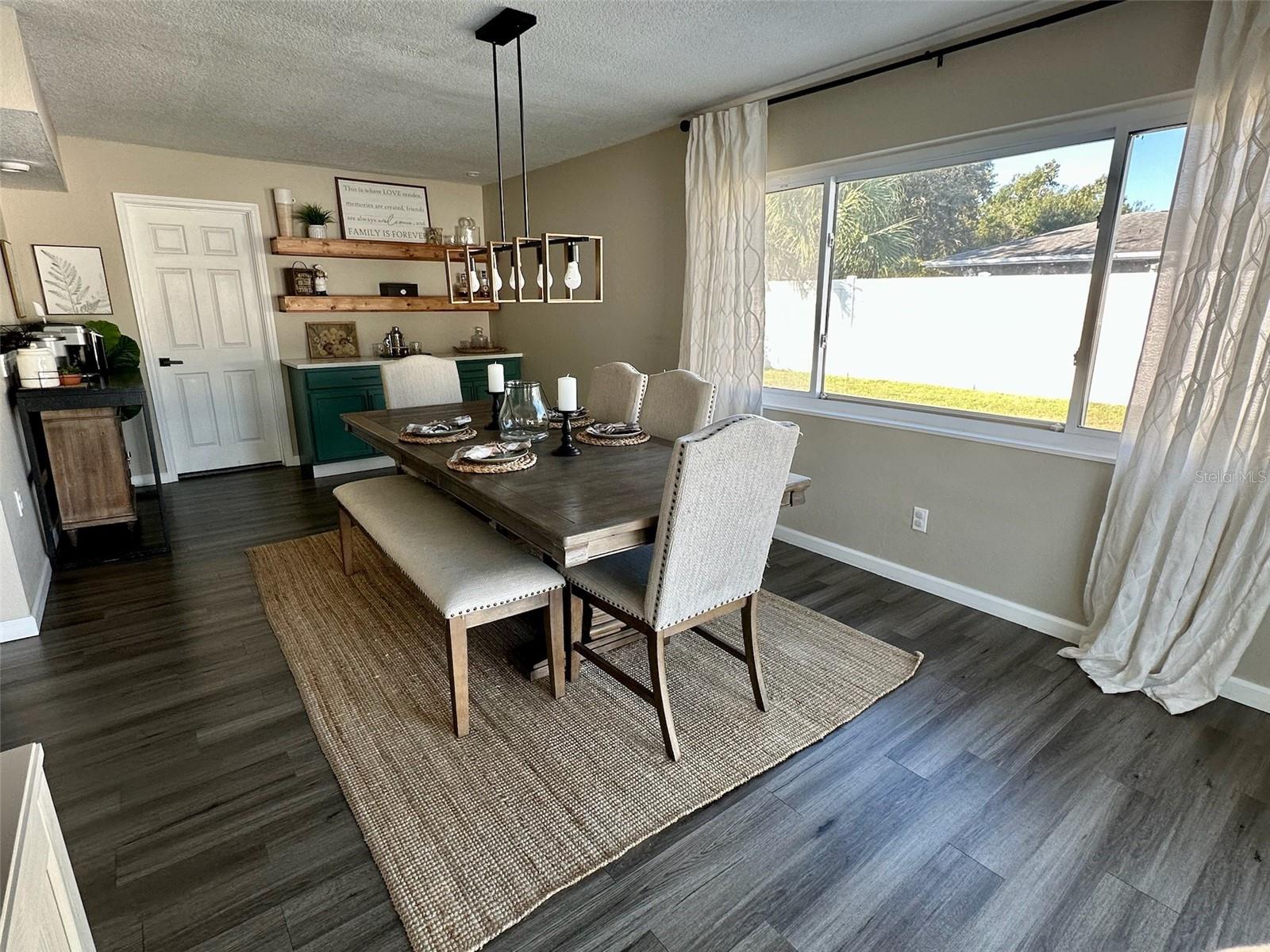 MEADOW LAWN 13TH ADD - Residential