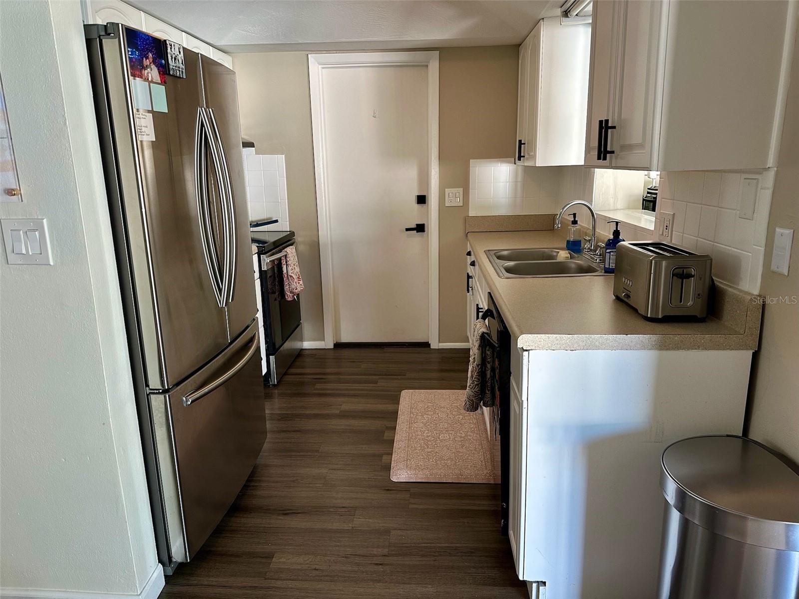 MEADOW LAWN 13TH ADD - Residential