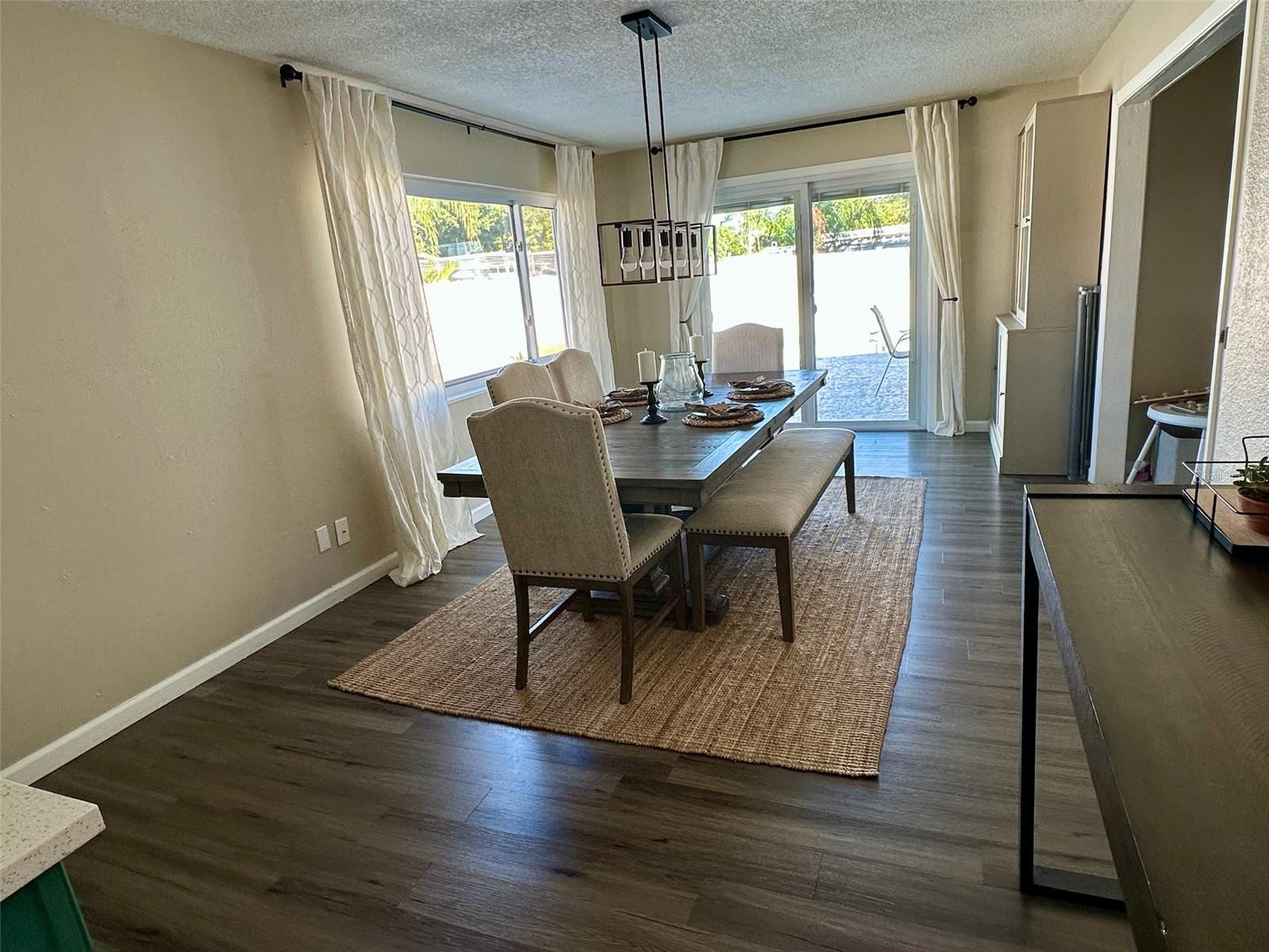 MEADOW LAWN 13TH ADD - Residential