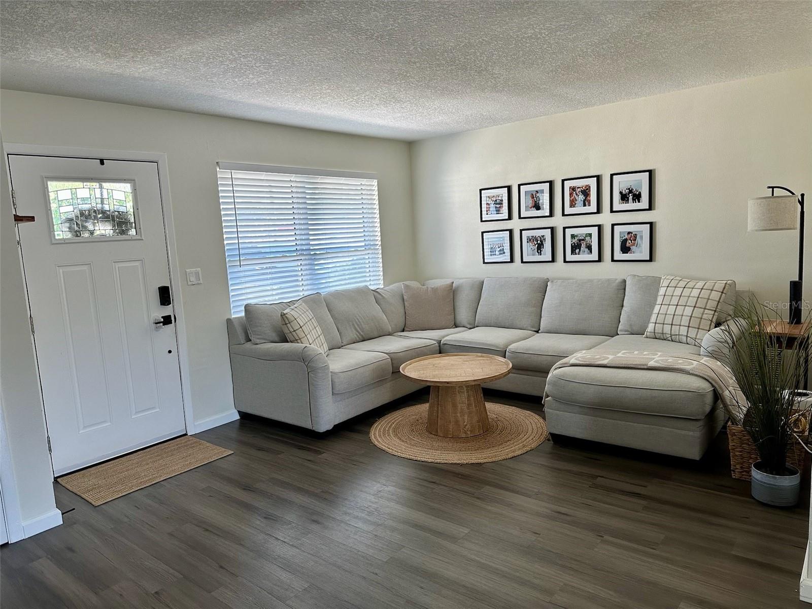 MEADOW LAWN 13TH ADD - Residential