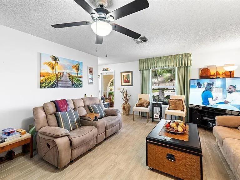 11404 STANSBERRY DRIVE