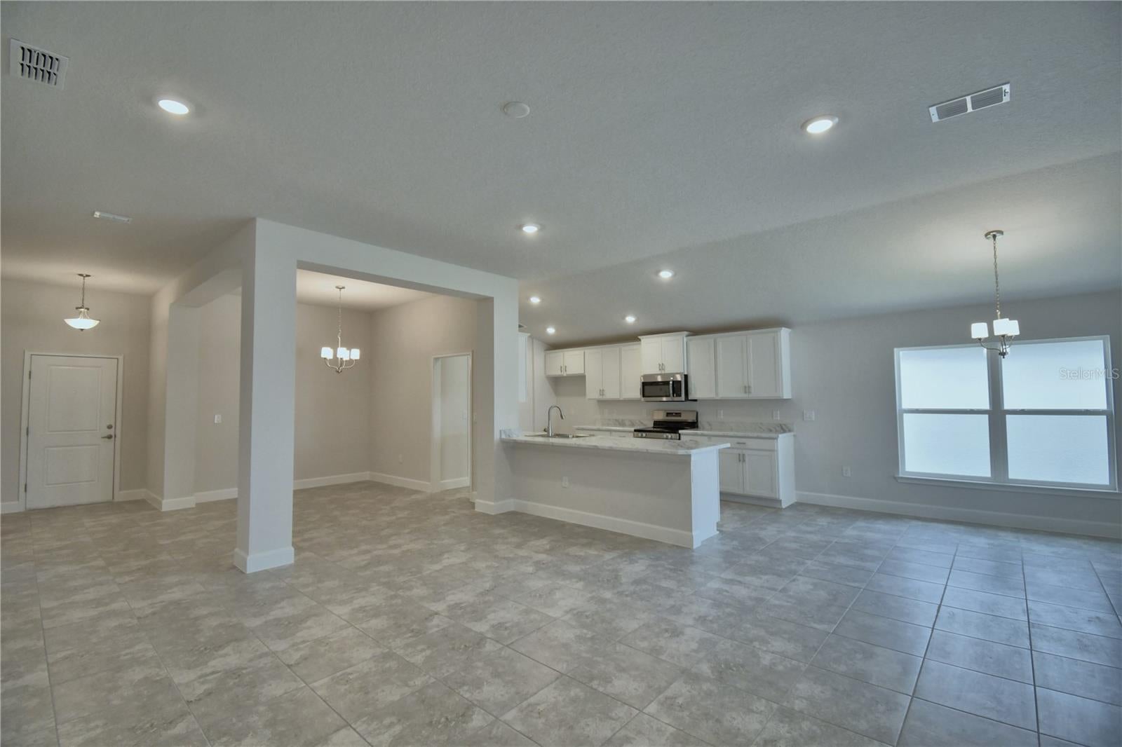 4511 SUNDEW LANE