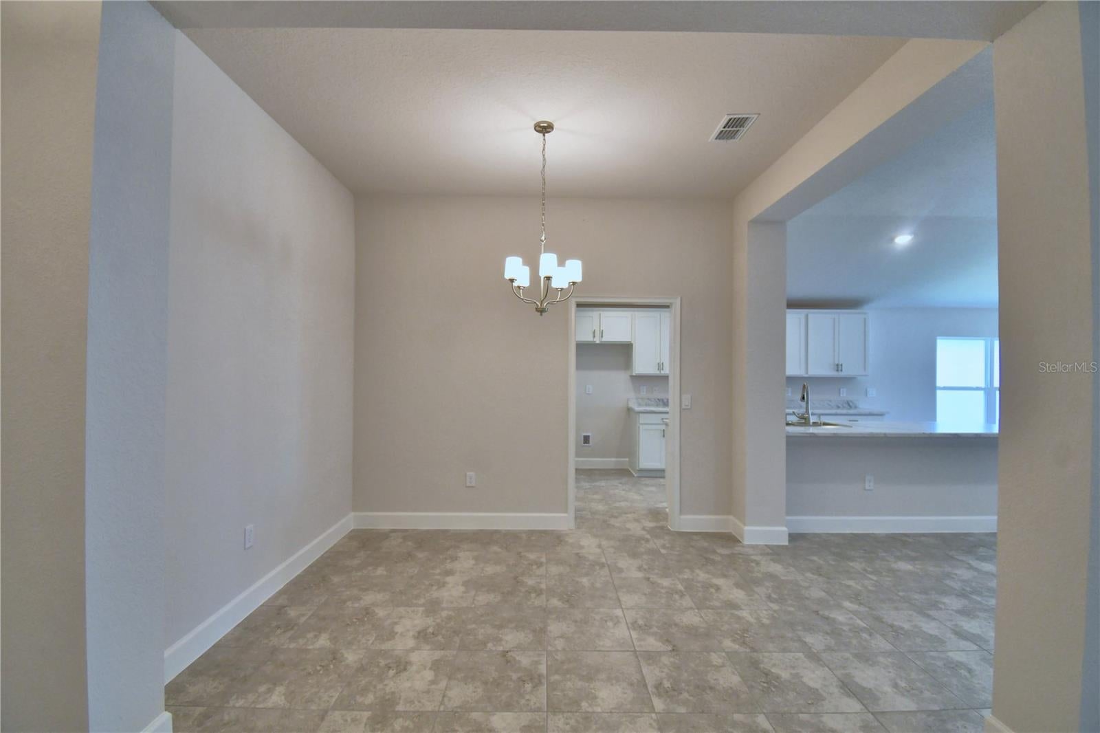 4511 SUNDEW LANE