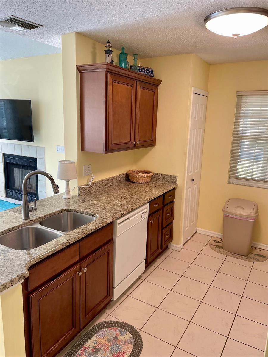 Sun Beach Club - Residential