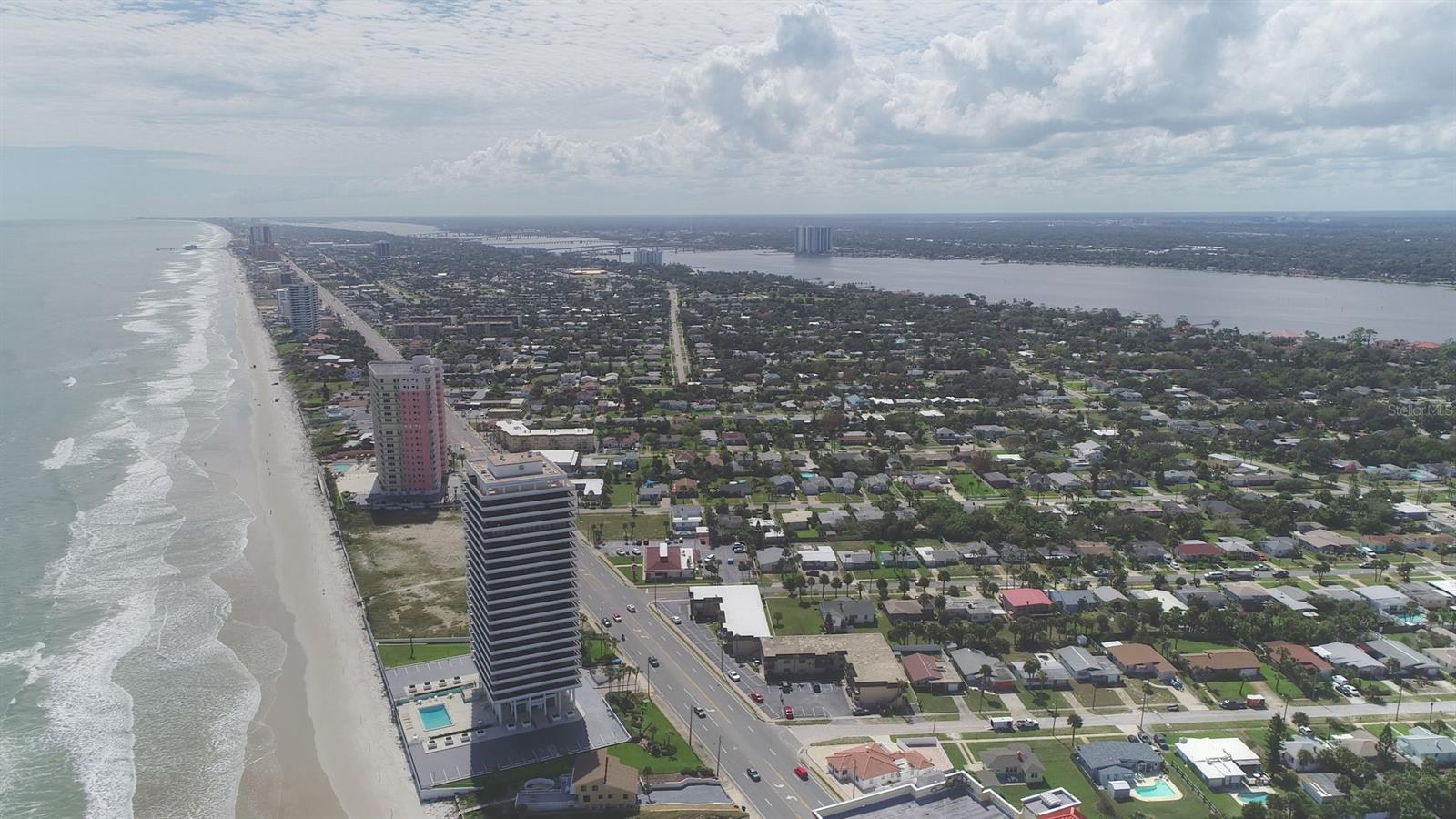 Sun Beach Club - Residential