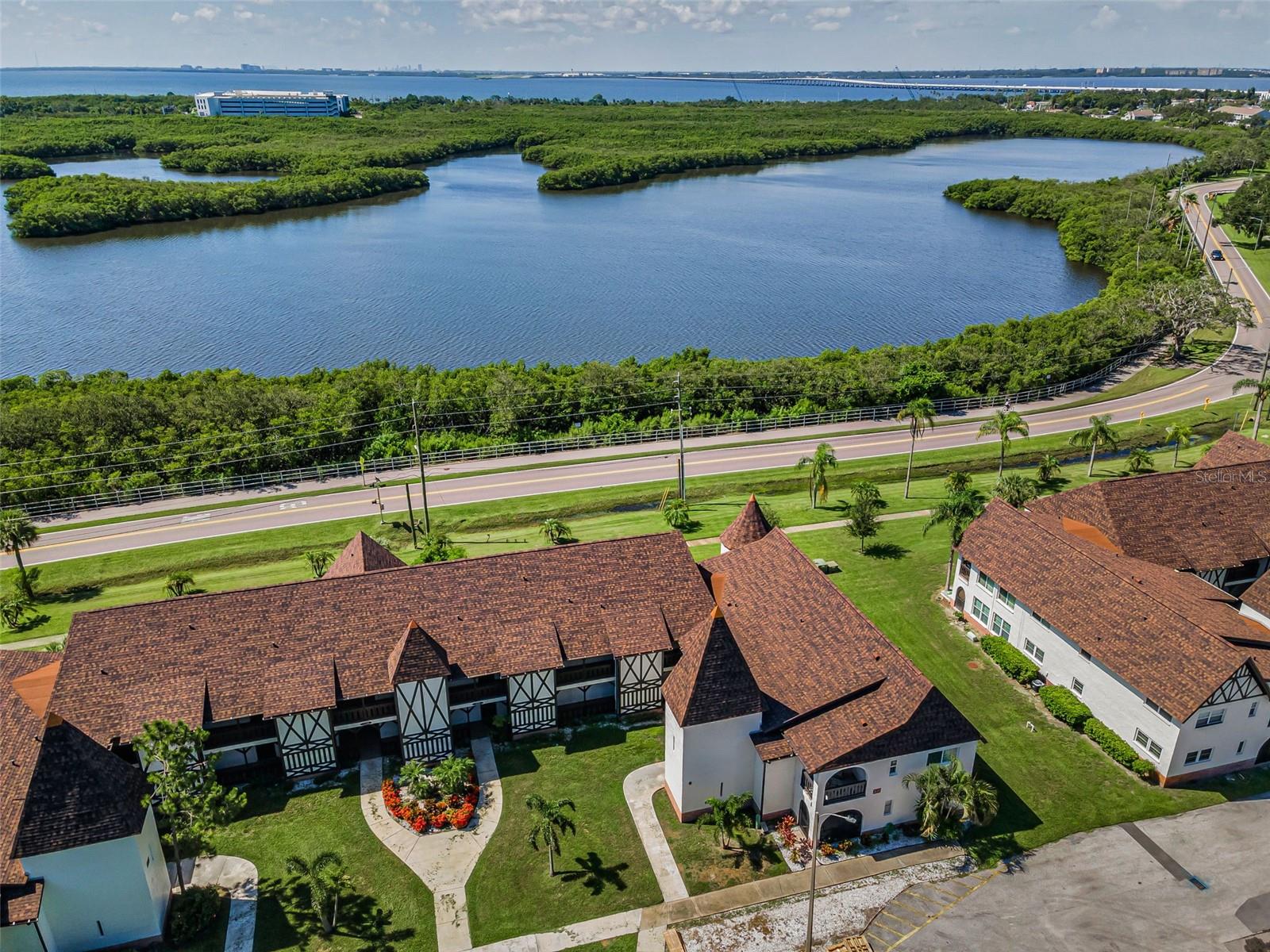 320 N BAYSHORE BOULEVARD 107