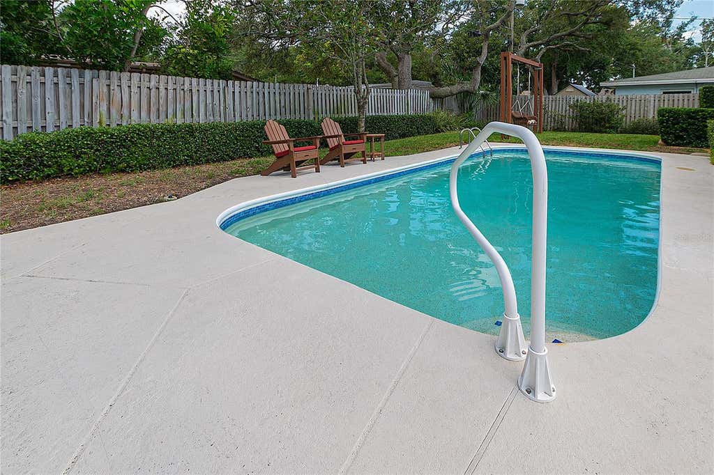 Photo of 1707 Ridgeway Drive, Clearwater, FL 33755 (MLS # TB8532176)