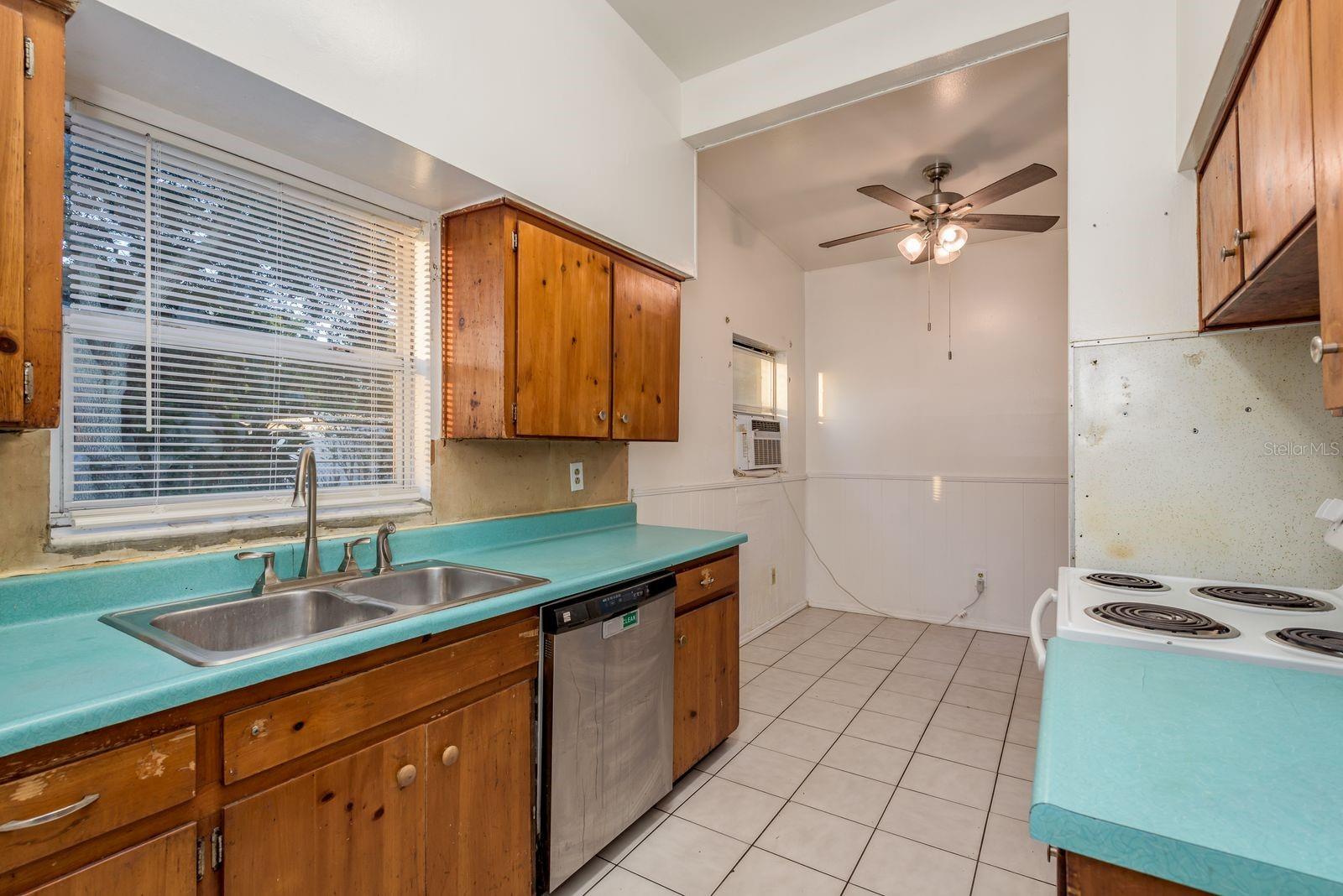 NORTH ROME ESTATES - Residential