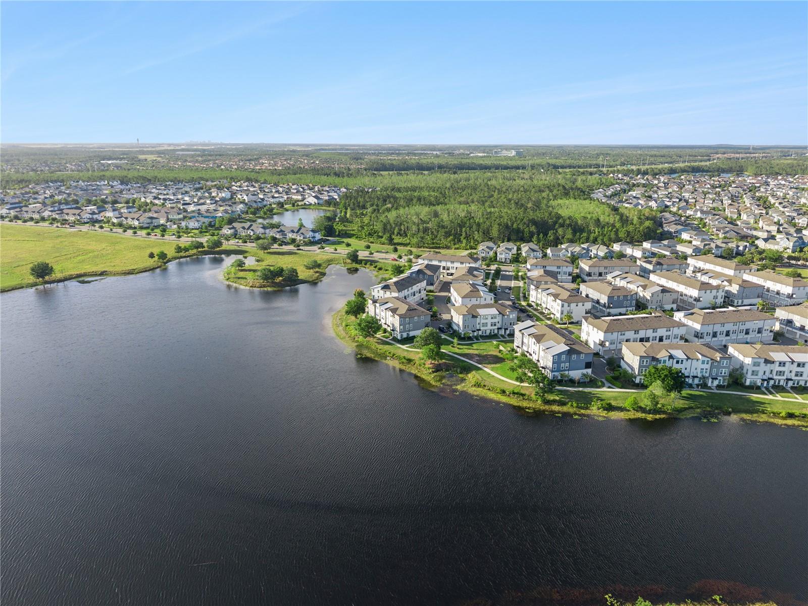 LAUREATE PARK NBRHD CENTER PH 3 - Residential