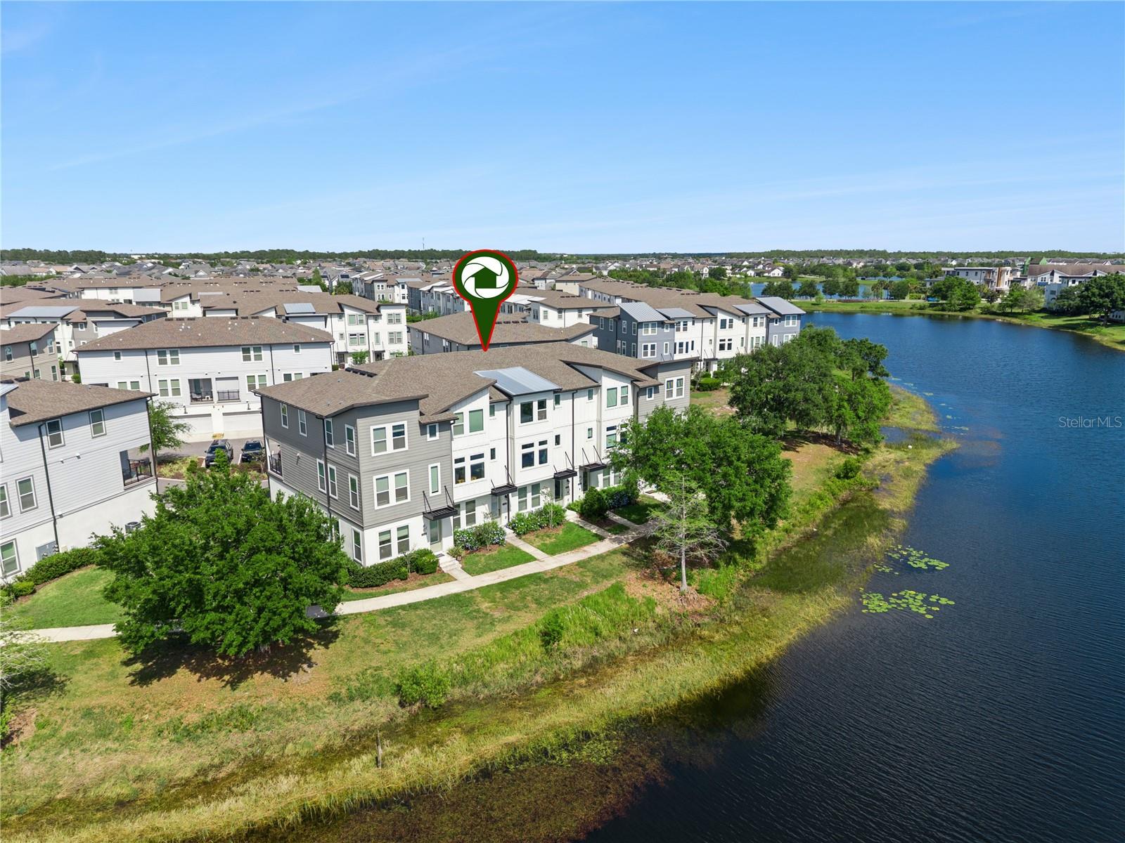 LAUREATE PARK NBRHD CENTER PH 3 - Residential